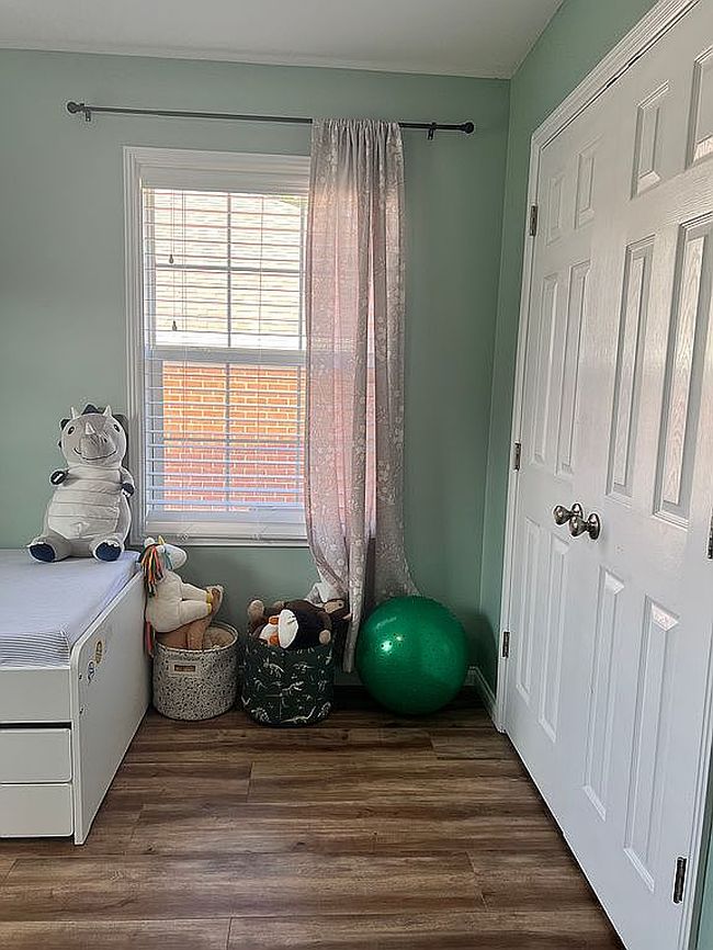 Photo of 6977 Bittersweet Cir, Newburgh, IN