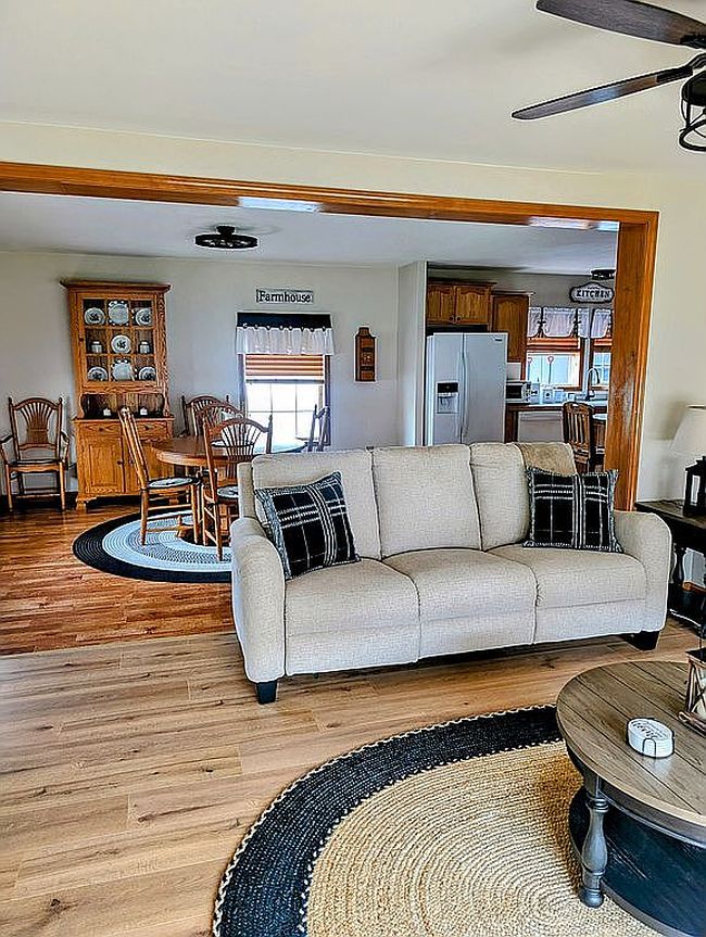 Photo of 2 Elm St, Gansevoort, NY