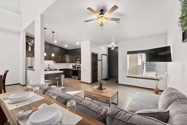 Image of 2504 E Copalis Pl