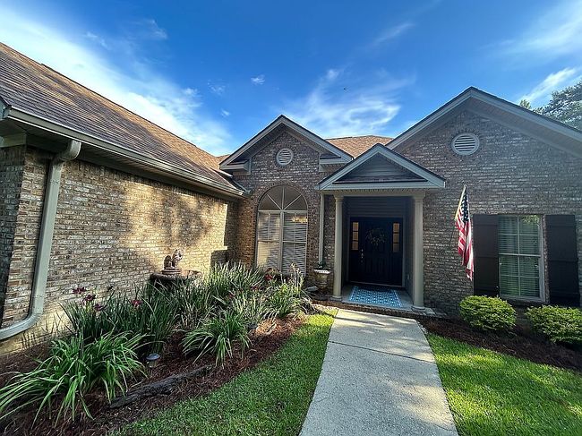 Photo of 10471 Windmill Rd, Fairhope, AL