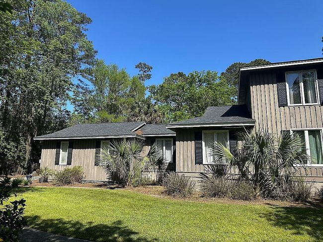 Image of 8 Meriweather Dr