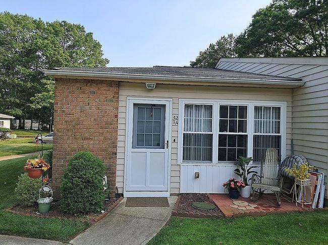 Photo of 423 Woodbridge Dr Unit A, Ridge, NY