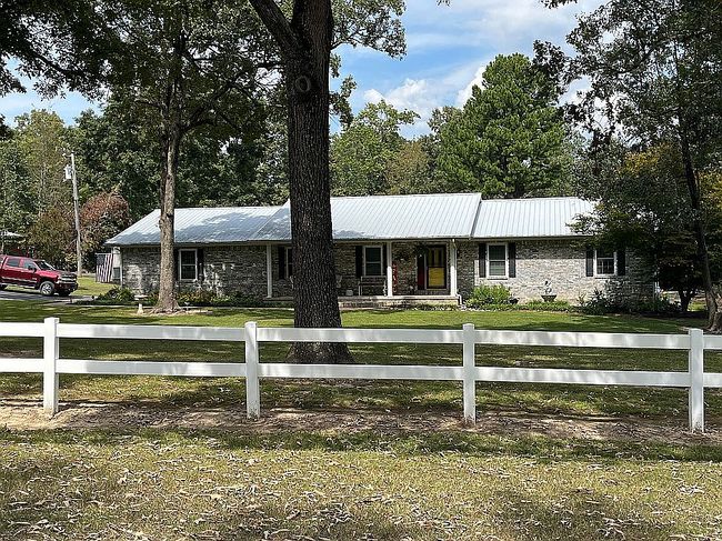 Image of 112 Thunderbird Ln