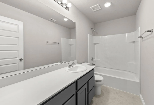 Additional photo 3 of property located at 8009 Gangway Dr