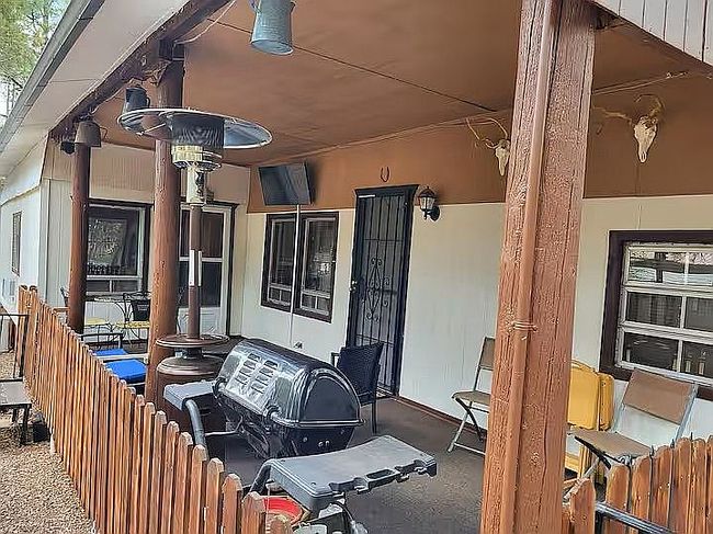 Photo of 1912 West Dr, Lakeside, AZ