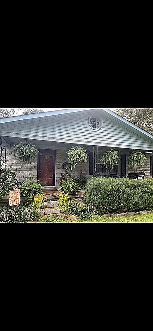 Photo of 419 Trotters Cir
