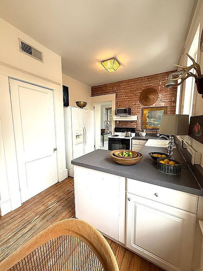 Image of 1529 Sullivan Dr Apt 202