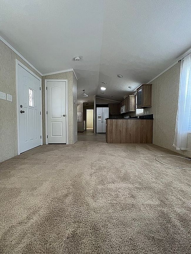 Photo of 51 Linden Ave N, Westbrook, CT