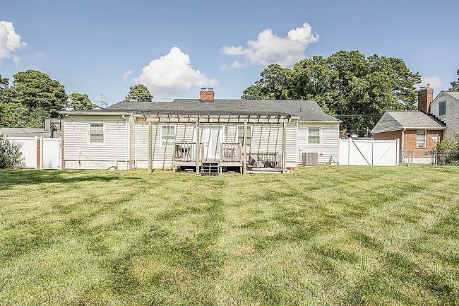 Photo of 410 Delton Ave, Hopewell, VA