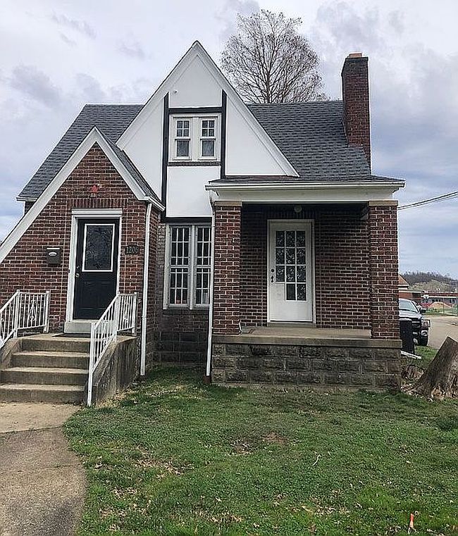 Preview of property located at 1206 Laird Ave