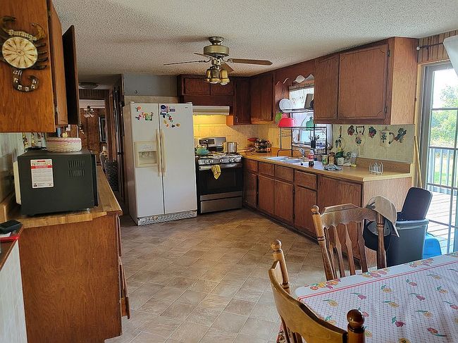 Photo of 33 Dogwood Ln, Green Forest, AR