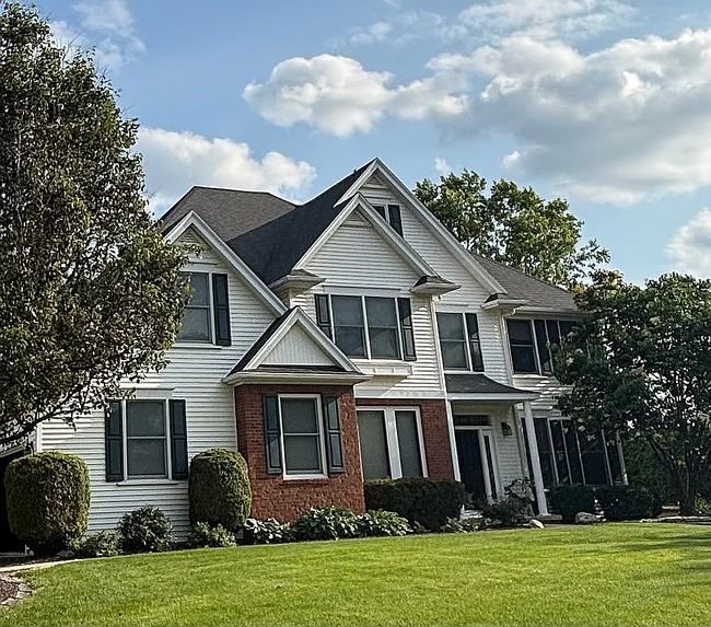 Photo of 530 Goodsill Dr, East Galesburg, IL