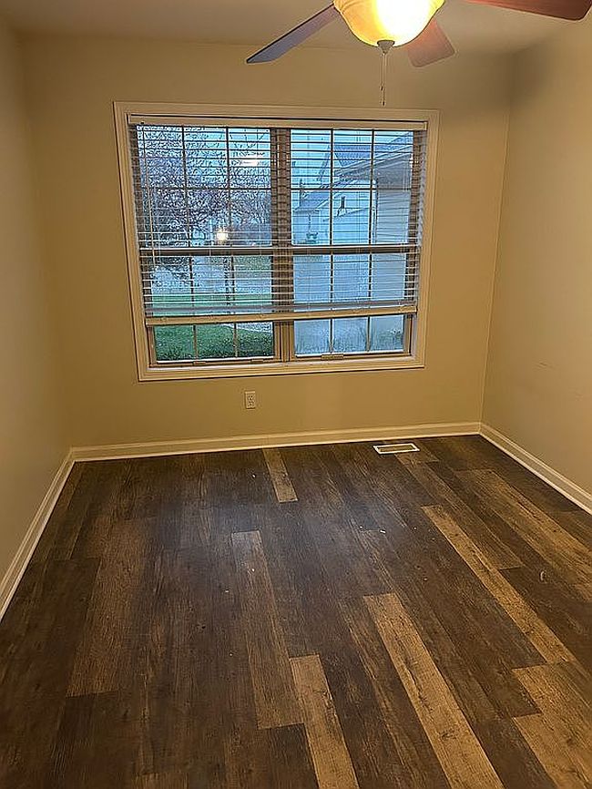 Image of 824 Sedgegrass Dr