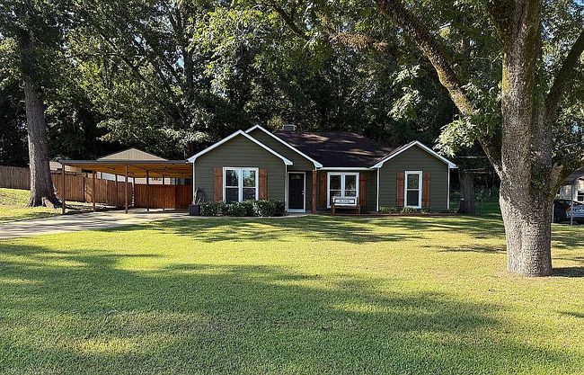 Photo of 221 Lee Road 2051, Phenix City, AL