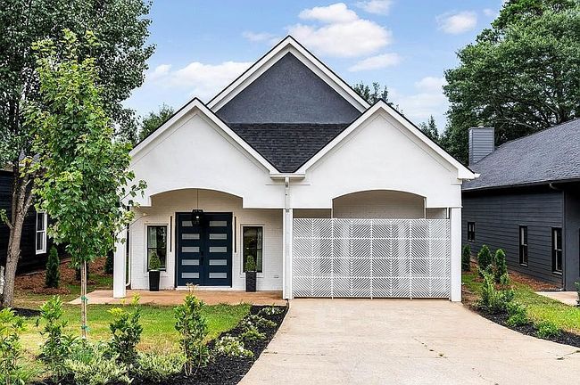 Photo of 1035 Walker Ave Se, Atlanta, GA