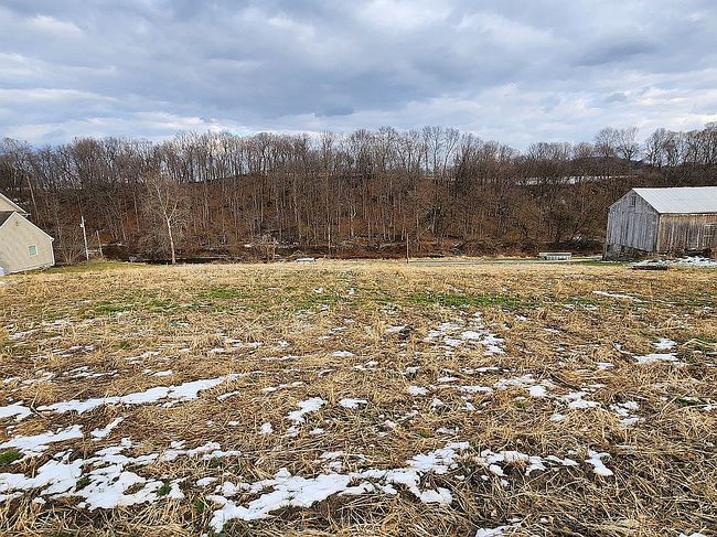 Image of 232 Creek Rd