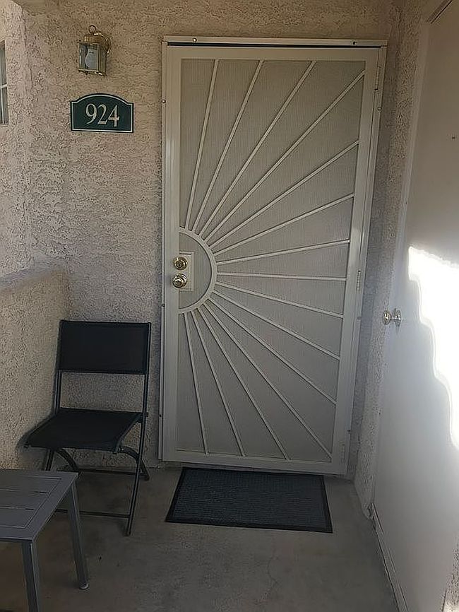 Photo of 2251 Wigwam Pkwy Apt 924