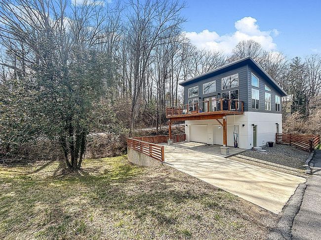 Photo of 421 Sand Hill Rd, Asheville, NC