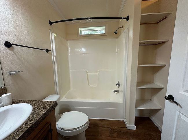 Preview of property located at 8019 N Meadowview Cir