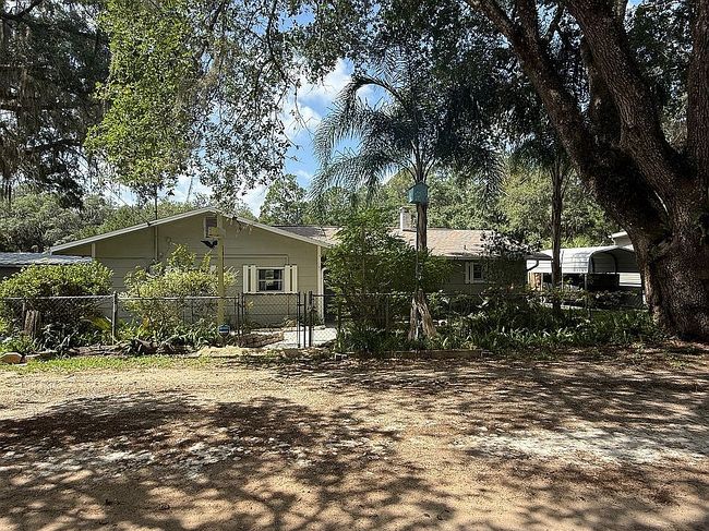 Photo of 20920 Ne 142nd Pl, Salt Springs, FL