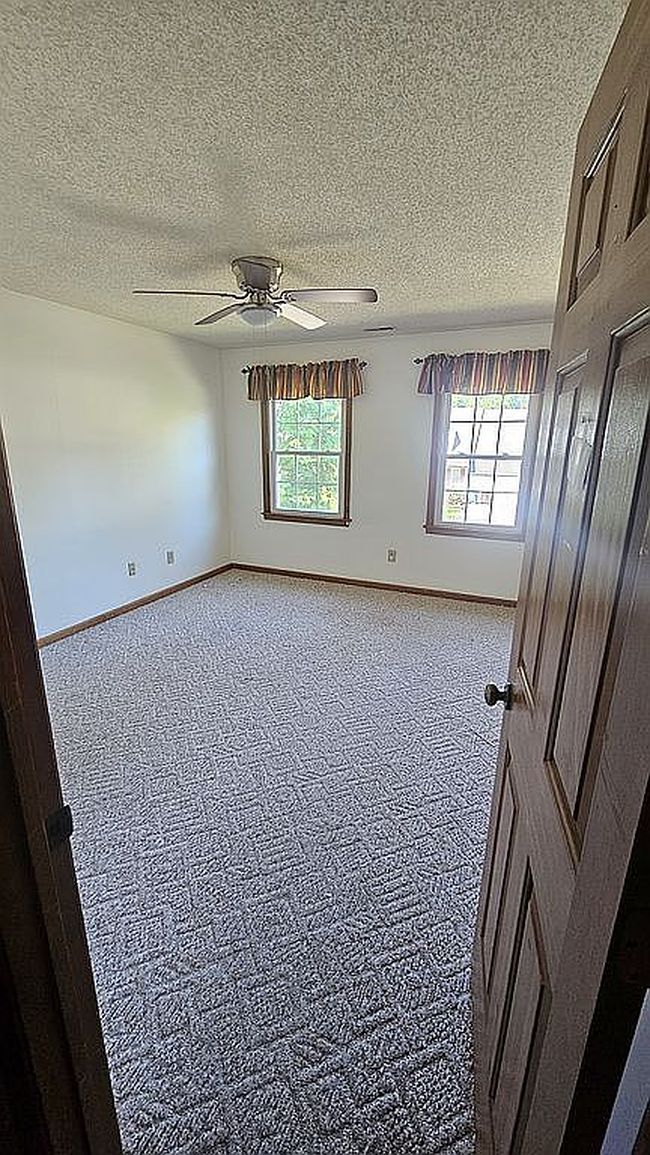 Photo of 539 Currituck Dr, Chesapeake, VA