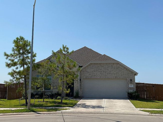 Photo of 1700 Daylight Lake Dr, Katy, TX