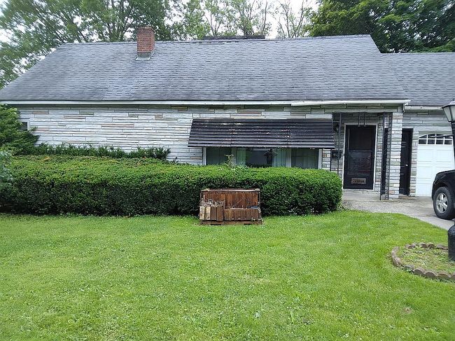Photo of 8 Terrace Hill Dr, New Hartford, NY