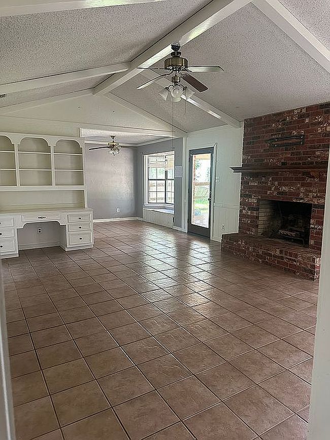 Photo of 11581 Hollyridge Dr, Tyler, TX