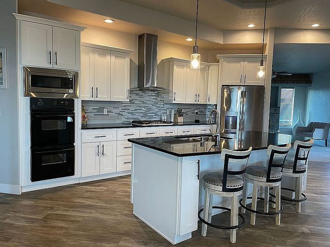 Image of 6401 Eagle Crest Dr