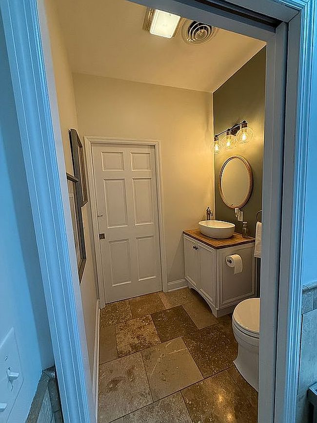 Additional photo 3 of property located at 363 Sandalwood Dr