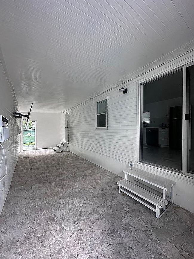 Image of 418 Se 8th St Lot 25