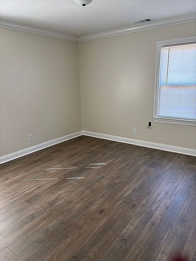 Image of 1906 Highland Dr