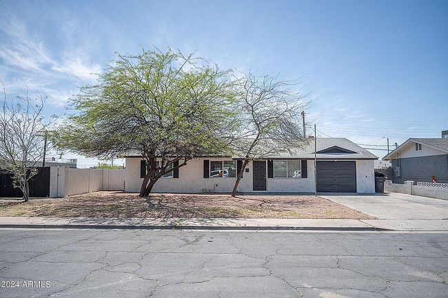 Image of 13 W 10th Ave