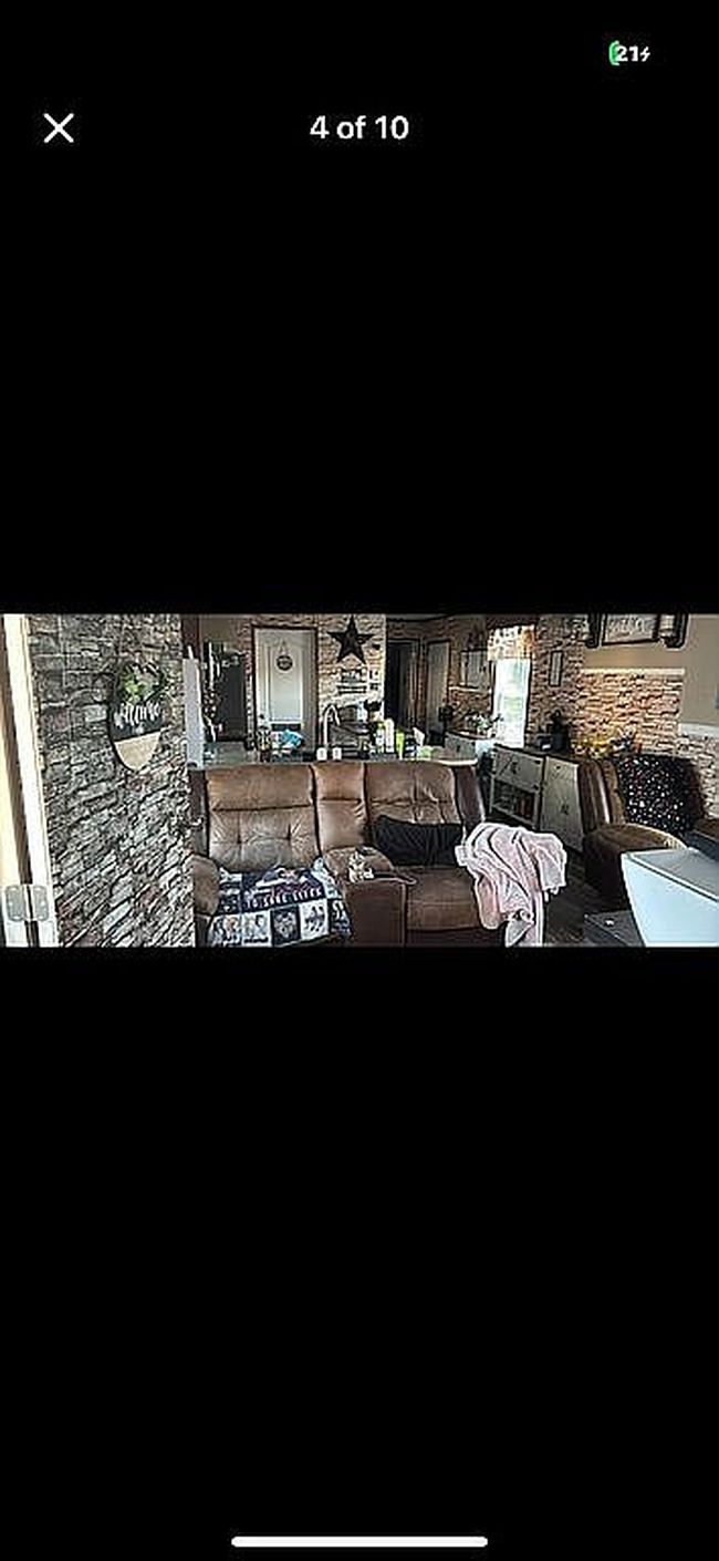 Photo of 433 Hammersmith Dr, Indiana, PA