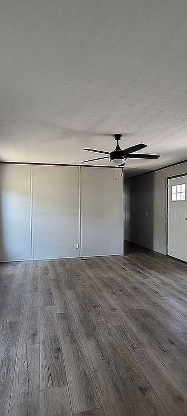 Photo of 920 Clearleaf Dr Trailer 359, Bryan, TX