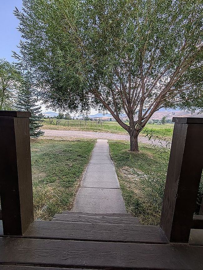 Photo of 334 Catherine Ln, Salmon, ID