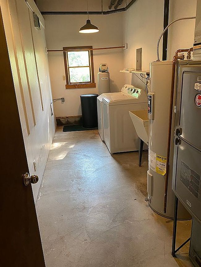 Photo of E9582 Lehnen Rd, Munising, MI