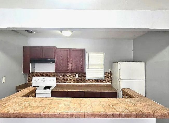 Image of 402 E Virginia Ave