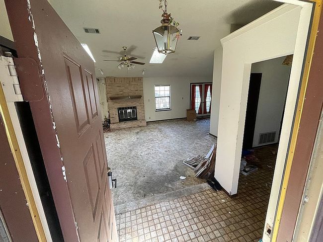 Photo of 109 Hill Dr, San Marcos, TX