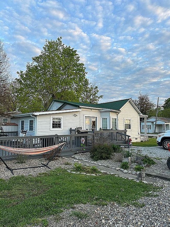 Image of 3383 West Ky #10