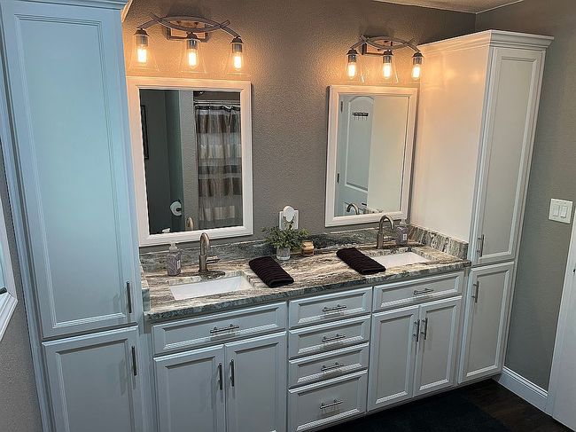 Image of 9756 Cedar Hill Ct