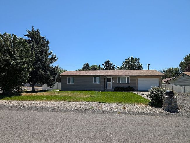 Photo of 501 4th Ave W, Wendell, ID