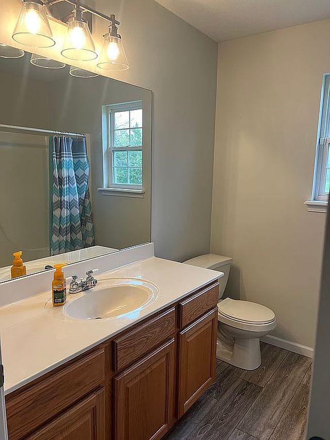 Photo of 9575 E Shelly Ln, Centralia, MO