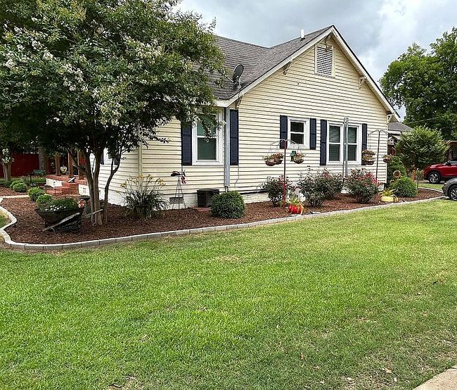 Image of 157 Cherry Ave
