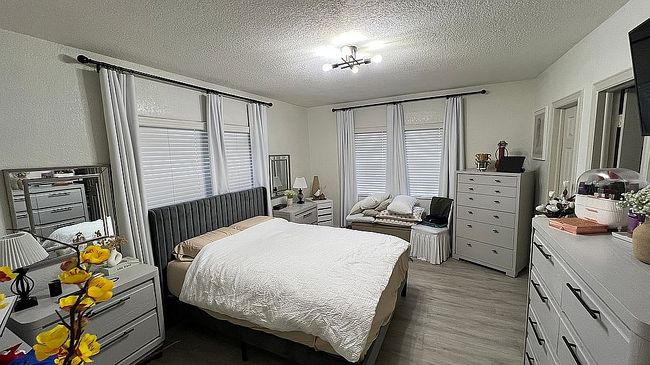 Photo of 1035 W 77th St Apt 312, Hialeah, FL
