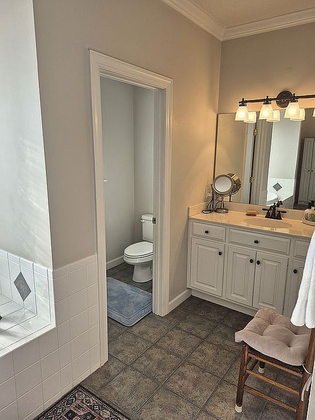 Photo of 3737 Bermuda Run Dr, Valdosta, GA