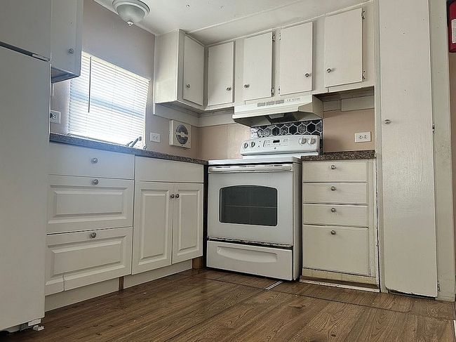 Image of 3530 S Pine Ave #21