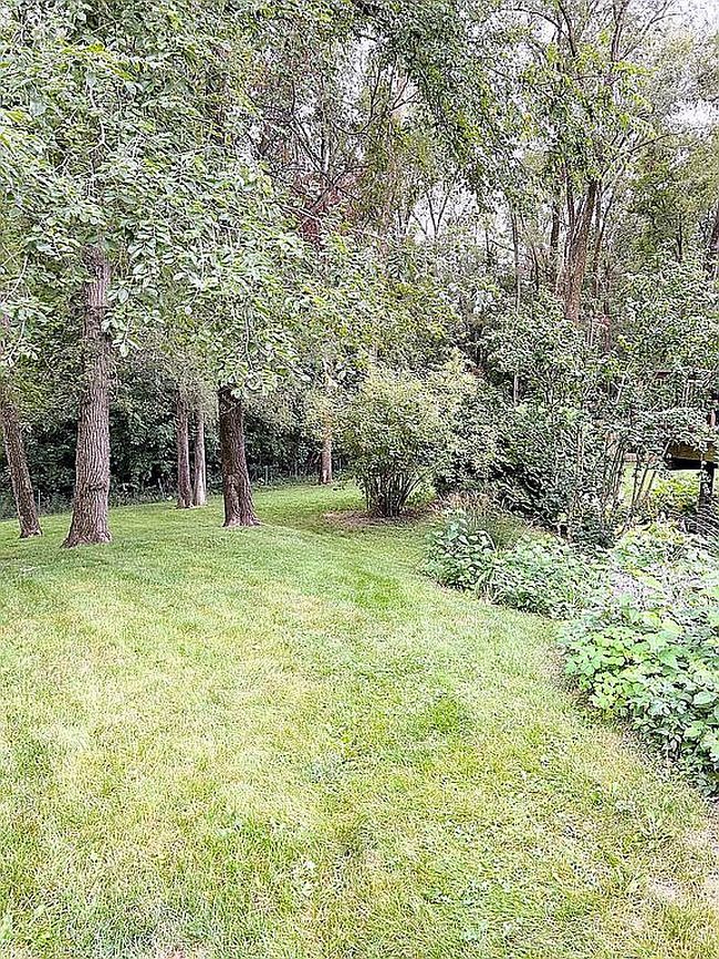 Photo of 319 N Phil Gould Dr, Hanna City, IL