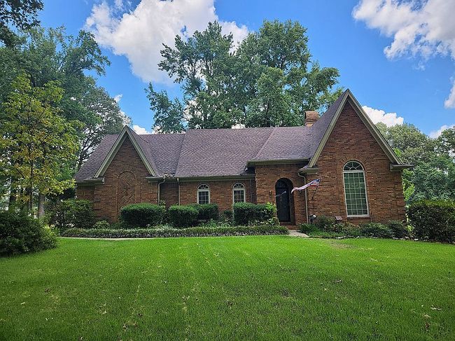 Photo of 1710 Cedar Bend Rd