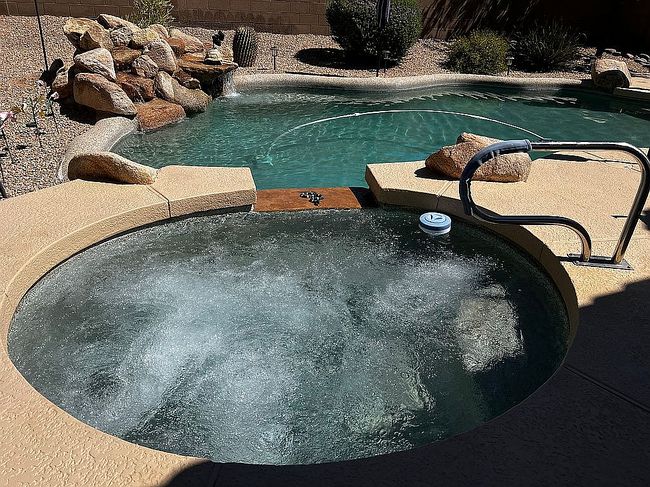 Additional photo 3 of property located at 2421 N Malachite